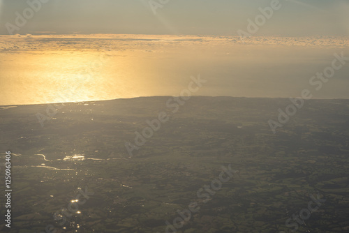 Obraz na płótnie London, United Kingdom, England, a view of the ocean w salonie