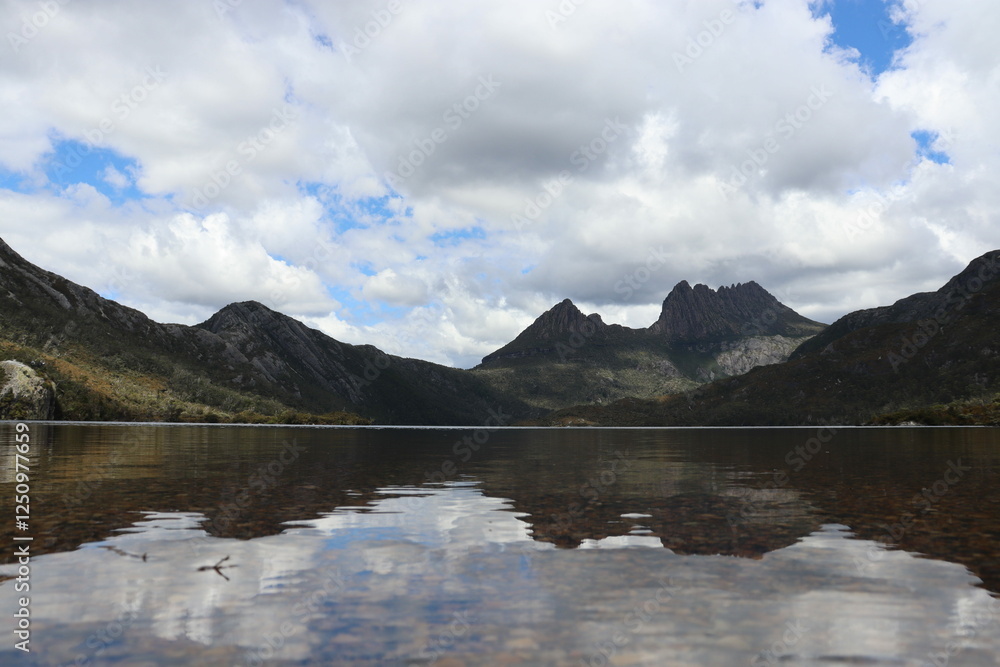 Fototapeta premium Cradle Mountain National Park Views