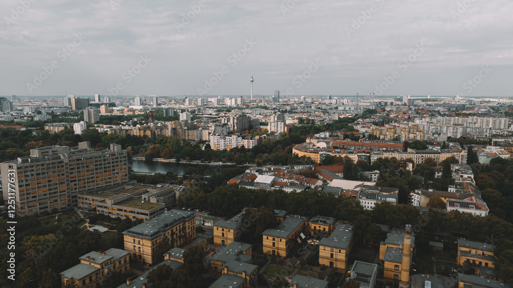 Obraz premium Berlin Skyline City Panorama famous landmark in Berlin, Germany, Europe.