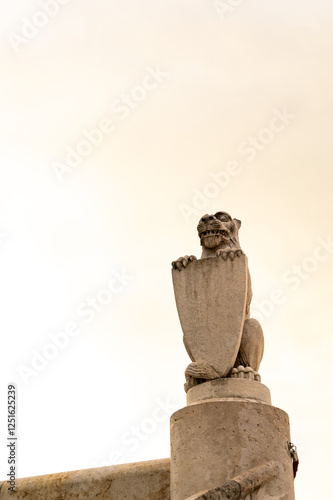 statue of a lion