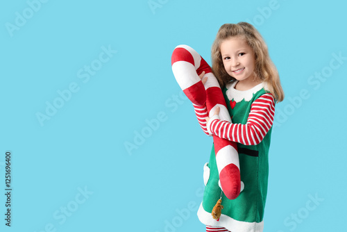 Cute little girl with beaut...
