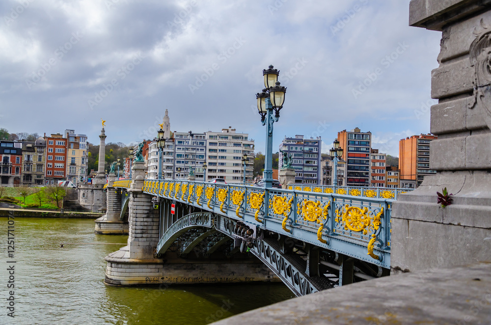 Obraz premium bridge over the river, liege, Belgium