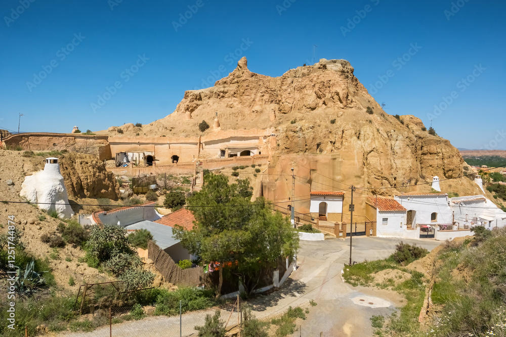 Obraz premium Guadix caves houses in the province of Granada from the 16th century, Andalusia, Spain.