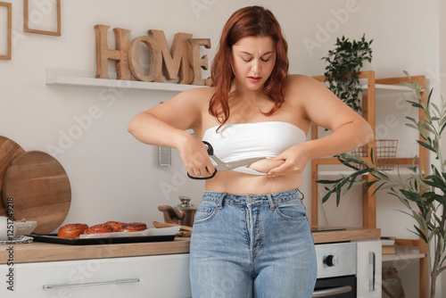 Overweight young troubled w...