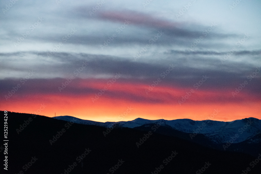 Lingering Light Over the Rocky Mountains Lingering Light Over the Rocky Mountains