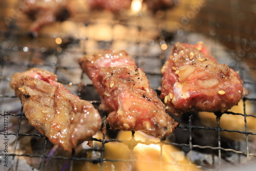 Wallpaper Mural 黒毛和牛焼肉（中落ちカルビ） Torontodigital.ca