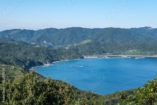 都井岬から見る宮之浦漁港