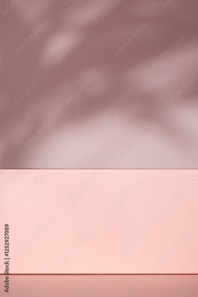 Obraz premium Minimalist pastel background with soft light shadows