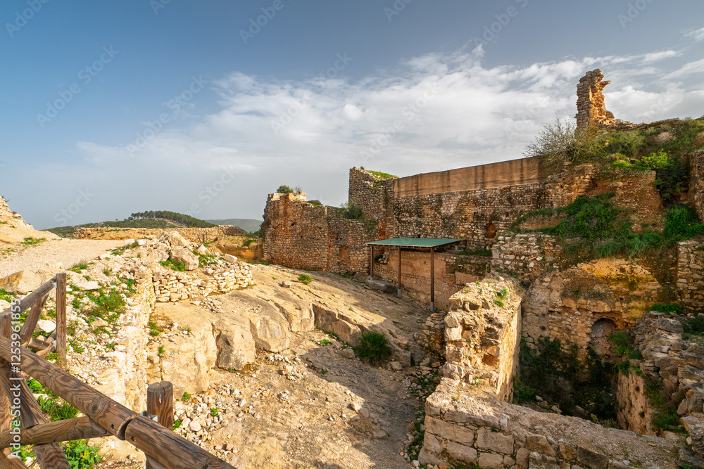 Fototapeta premium Castell d'Alcalà de Xivert, Provinz Castellón, Autonome Gemeinschaft Valencia, Spanien