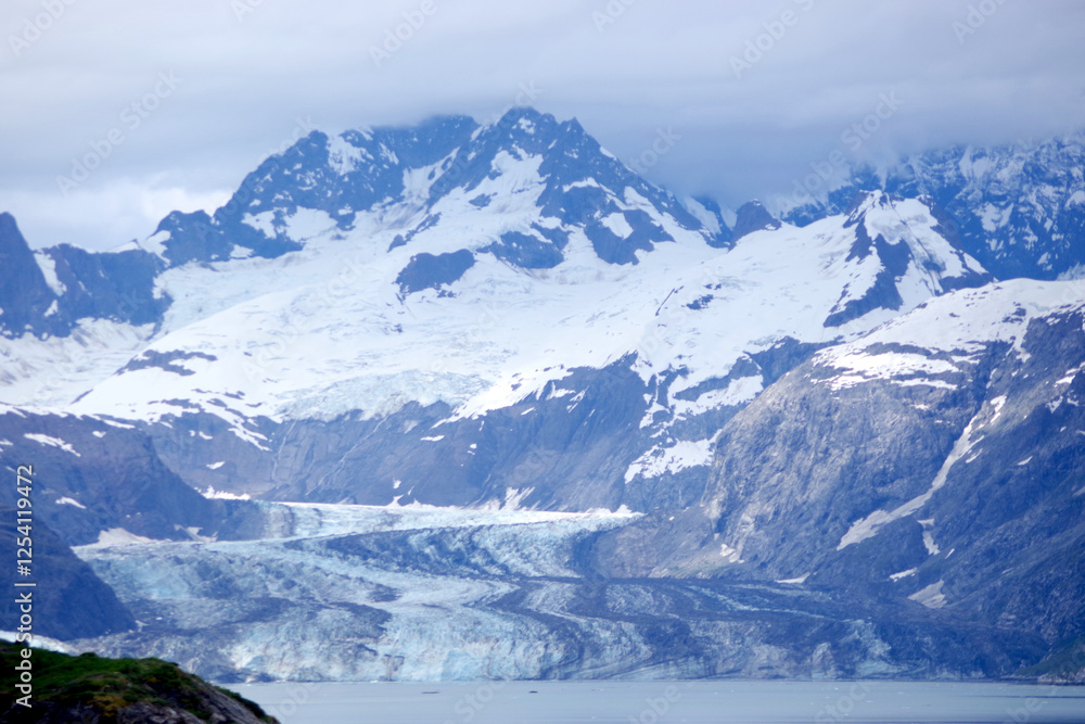 Obraz premium Close-Up of Glacial Beauty