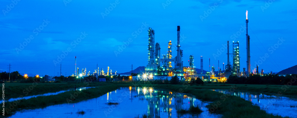 Naklejka premium Banner Oil refinery gas petrol plant industry with crude tank, gasoline supply and chemical factory. Petroleum barrel fuel heavy industry oil refinery manufacturing factory plant. Refinery industry