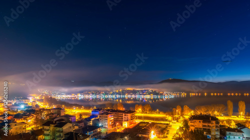 Fototapeta Naklejka Na Ścianę i Meble -  night view of lake Kastoria Greece
