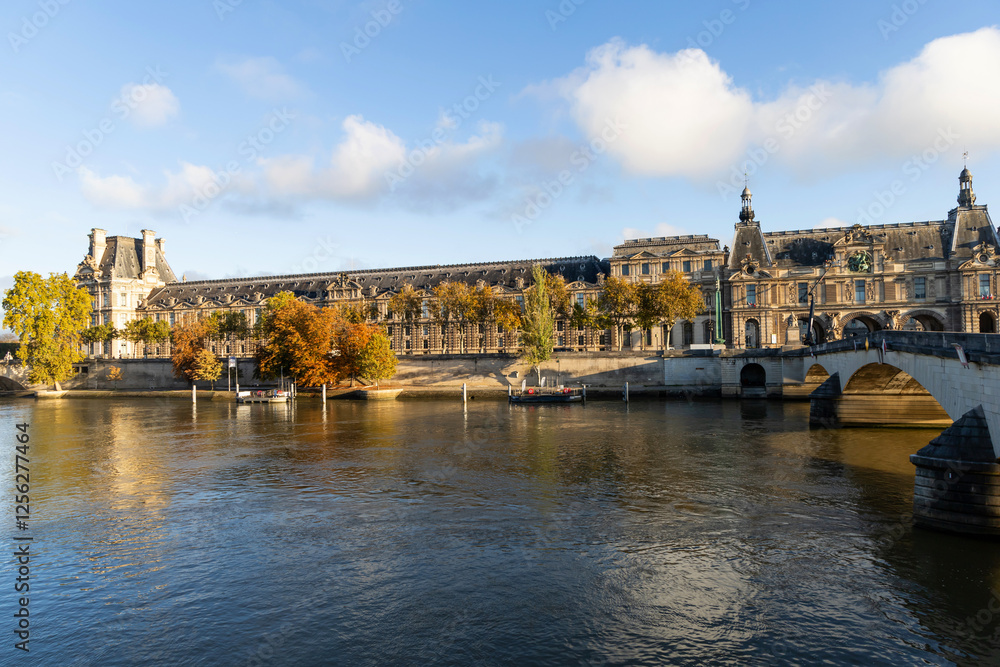 Obraz premium The Louvre Museum in the heart of Paris, France