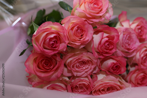 pink roses bouqet close up