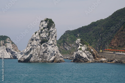 立巌岩