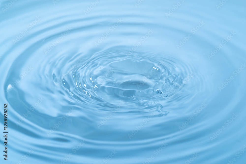 美しい水面の波紋 美しい水面の波紋