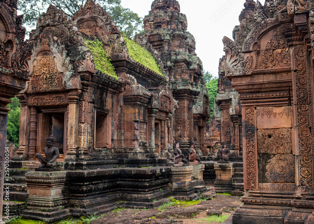 Naklejka premium Banteay Srei, the Citadel of Women, a red sandstone Hindu temple in Angkor, Cambodia