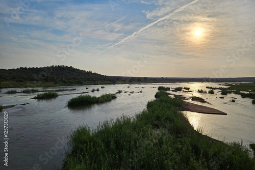 Krüger Park - Afrikanischer Busch - Olifants River / Kruger Park - African bush - Olifants River / photo