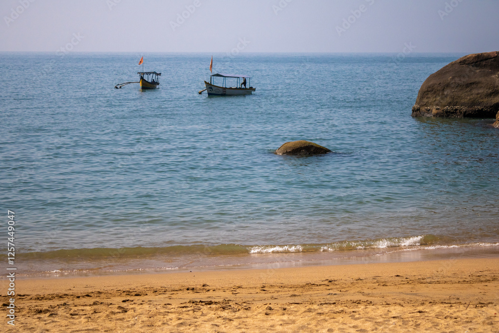 Fototapeta premium Coast of Butterfly Beach in Goa, India