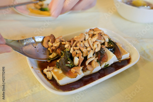 Soya, Tofu mit Nüssen, Tausendjährige Eier, Essen, Frühstück, Taiwan photo