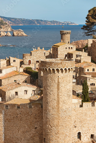 Obraz na płótnie Old medieval stone town of Tossa de Mar. Catalonia, Spain w salonie