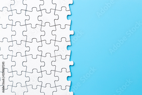 青背景に無地のジグソーパズル