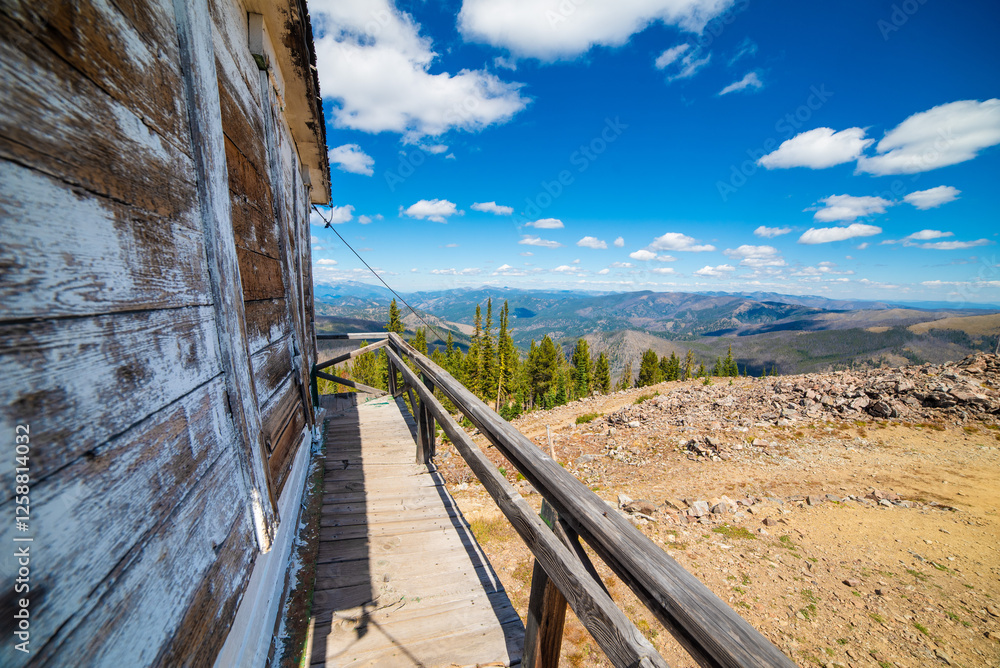 Fototapeta premium Historic Mountain Building In Need Of Restoration