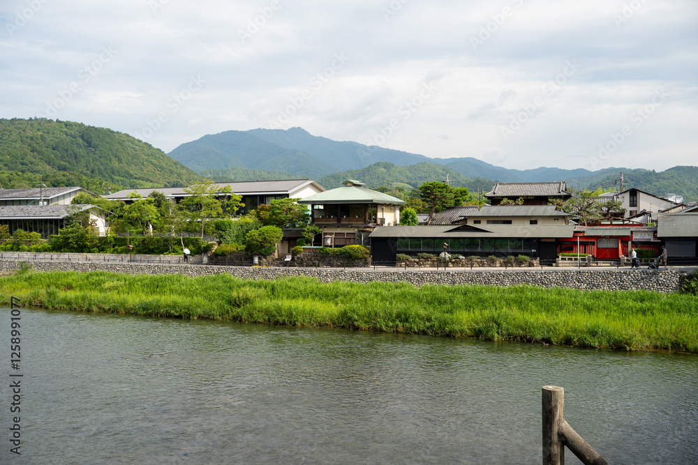 Fototapeta premium Togetsukyō Bridge View