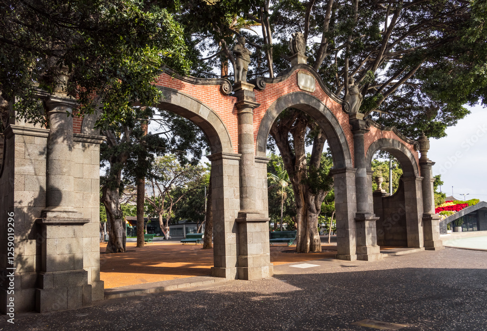 Arch to park Duke of Santa Elena Avenue in Santa Cruz de Tenerife, Spain Arch to park Duke of Santa Elena Avenue in Santa Cruz de Tenerife, Spain