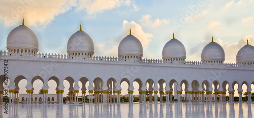 Photography Sheikh Zayed Grand Mosque in Abu Dhabi