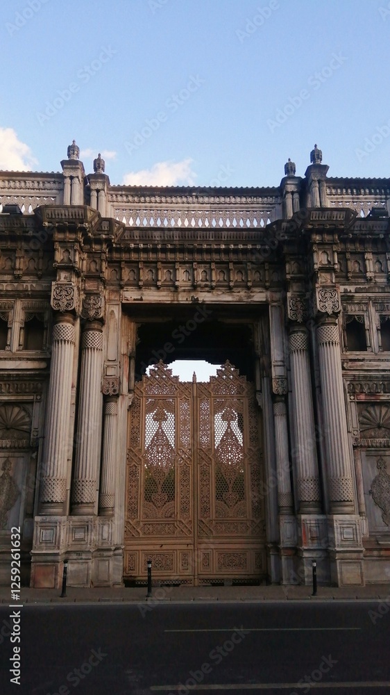 Fototapeta premium Çırağan Palace at sunset