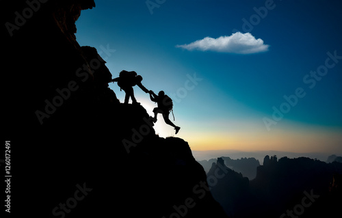 Brave people who want to achieve victory on difficult rocks must act together