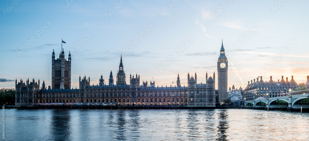 Naklejka premium street views around big ben london