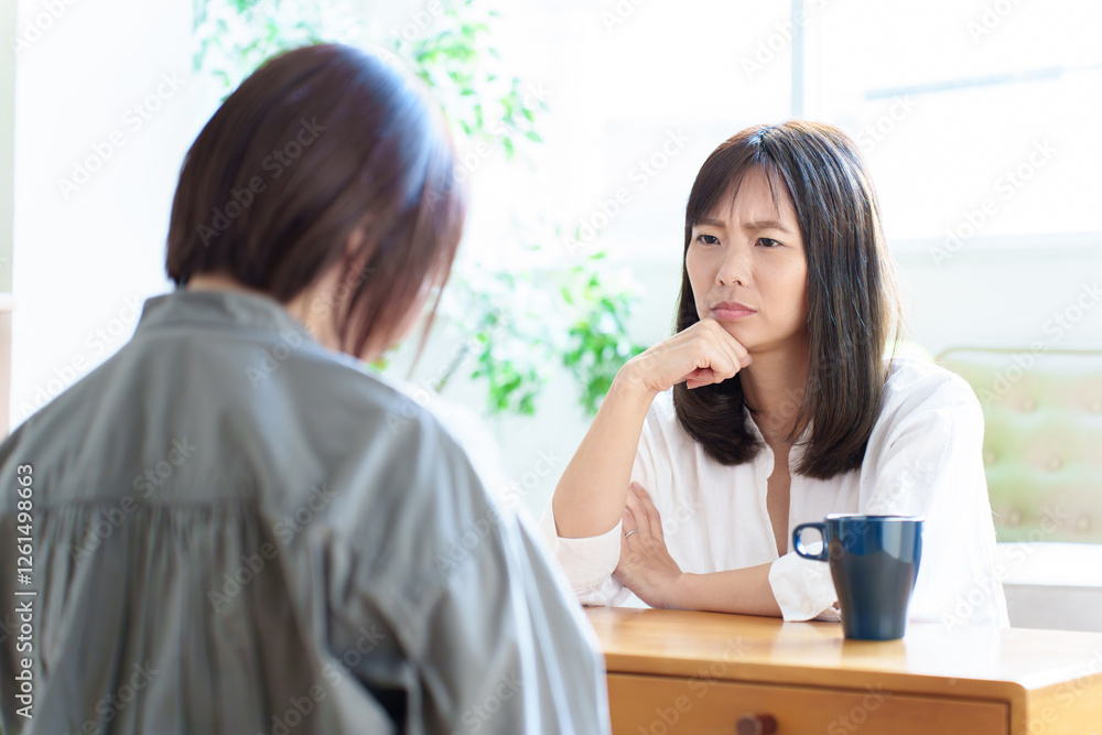 女性 喧嘩 不機嫌 ストレス 女性 喧嘩 不機嫌 ストレス