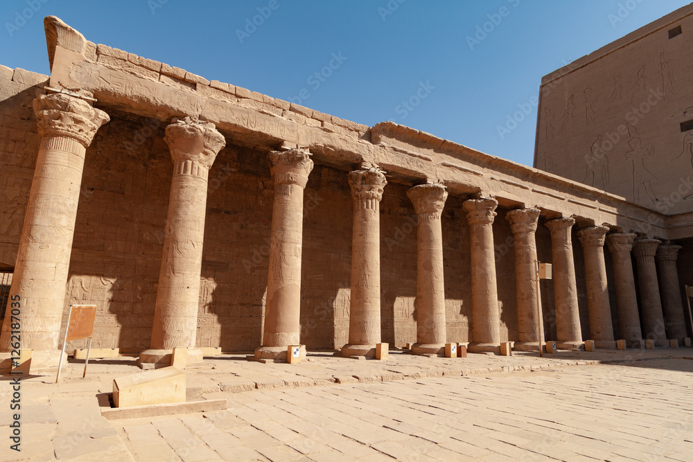 Fototapeta premium Egyptian temples