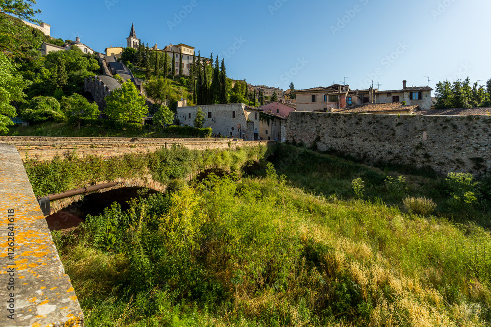 Fototapeta premium Spoleto, Ponte delle Torri roman bridge and Rocca Albornoziana medieval fortress. Umbria region, Italy, Europe.