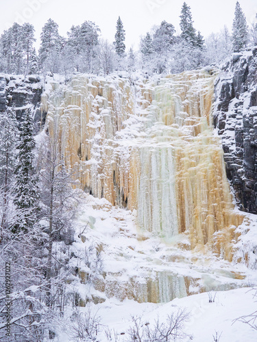Korouma Frozen Waterfalls, Korouoma Canyon - zamarznięte wodospady, Finland