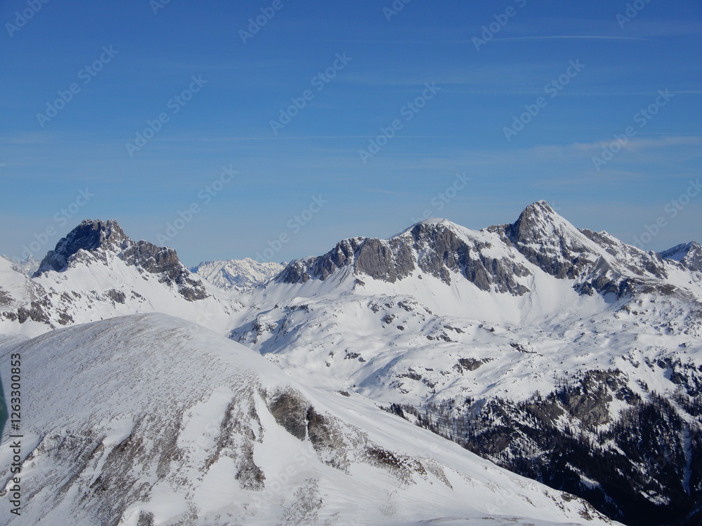 Obraz premium links der Faulkogel 2654m mit der Windischscharte... rechts davon das Mosermandl 2679m und der Windischkopf 2609m