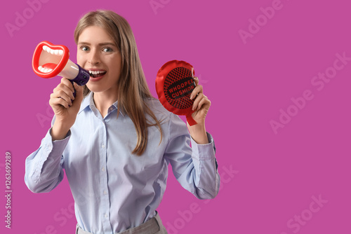 Young businesswoman with wh...