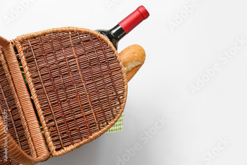 Wicker basket with tasty fo...