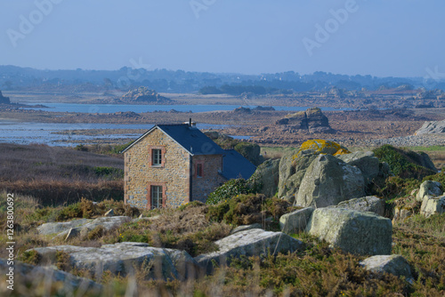 Wallpaper Mural Joli paysage breton sur le site du gouffre à Plougrescant en Bretagne Torontodigital.ca