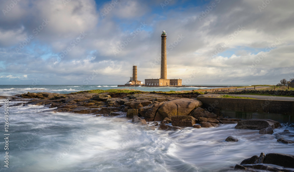 Fototapeta premium Lighthouse Gatteville in a storm.