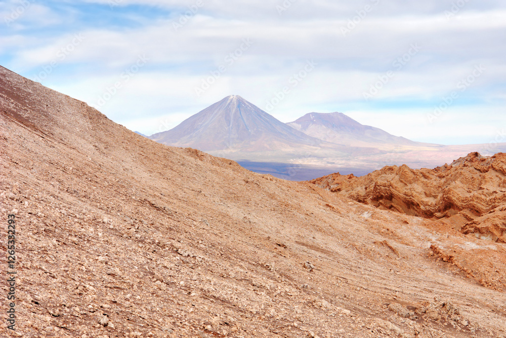 Licancabur stratovolcano on the Bolivia–Chile border in the Central Volcanic Zone of the Andes Licancabur stratovolcano on the Bolivia–Chile border in the Central Volcanic Zone of the Andes