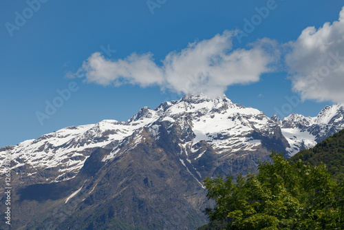 Obraz na płótnie Snow-capped Bergamo alps. View from Gromo town. w salonie