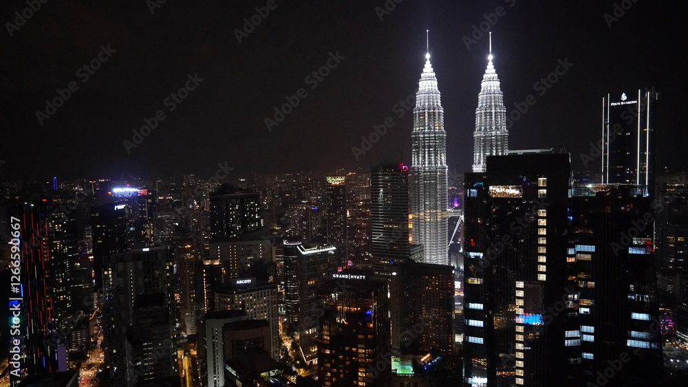 Fototapeta premium マレーシア クアラルンプール ペドロナスツインタワー