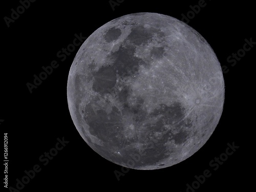 Full moon February 2025, an dark sky.
