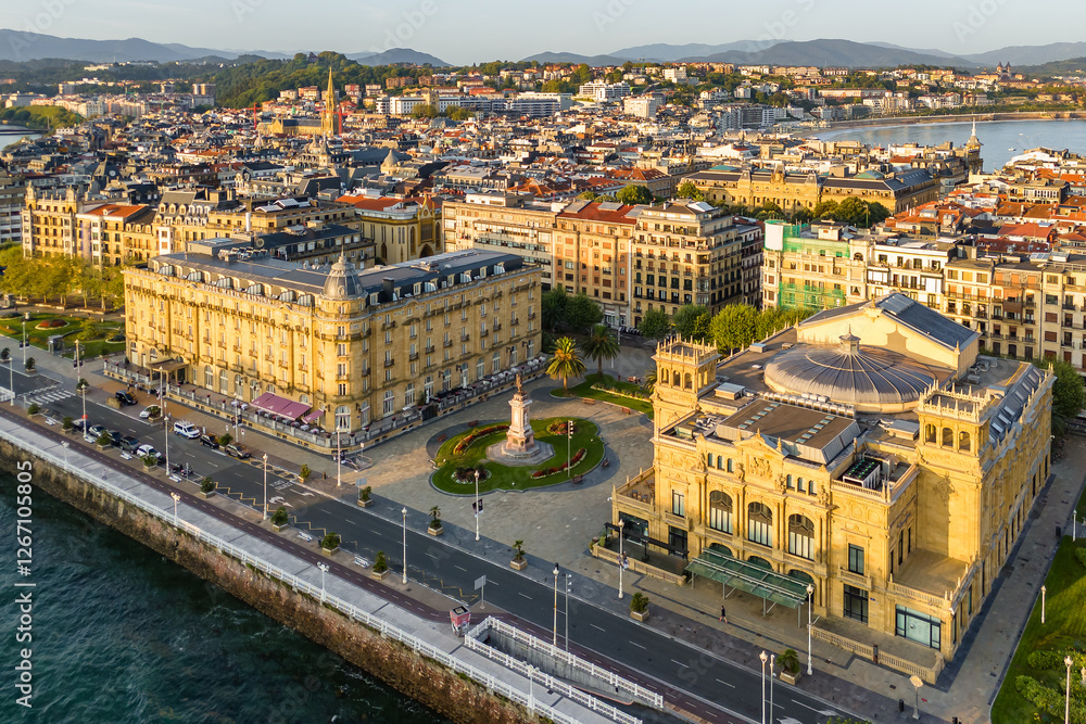 Obraz premium Aerial view of Donostia - San Sebastian cityscape at sunrise, Spain