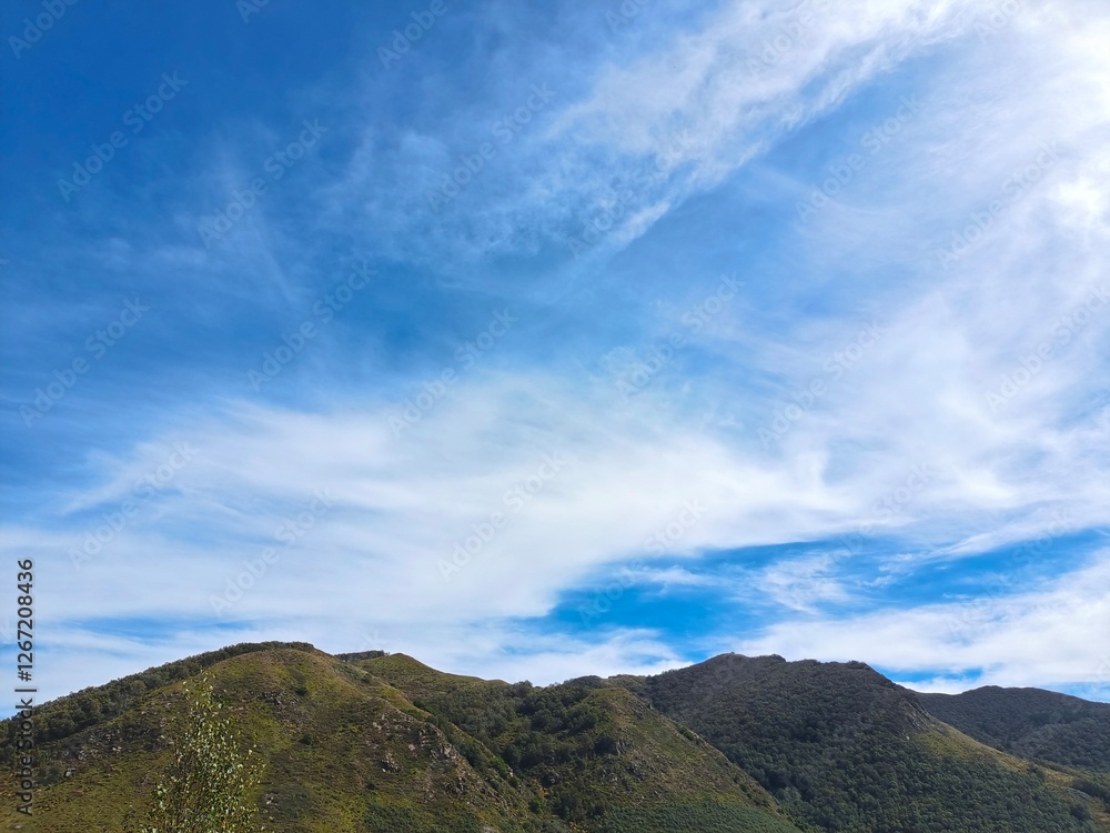 Obraz premium clouds in the mountains