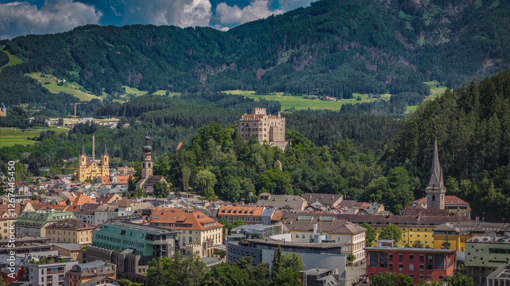 Naklejka premium Bruneck in Südtirol