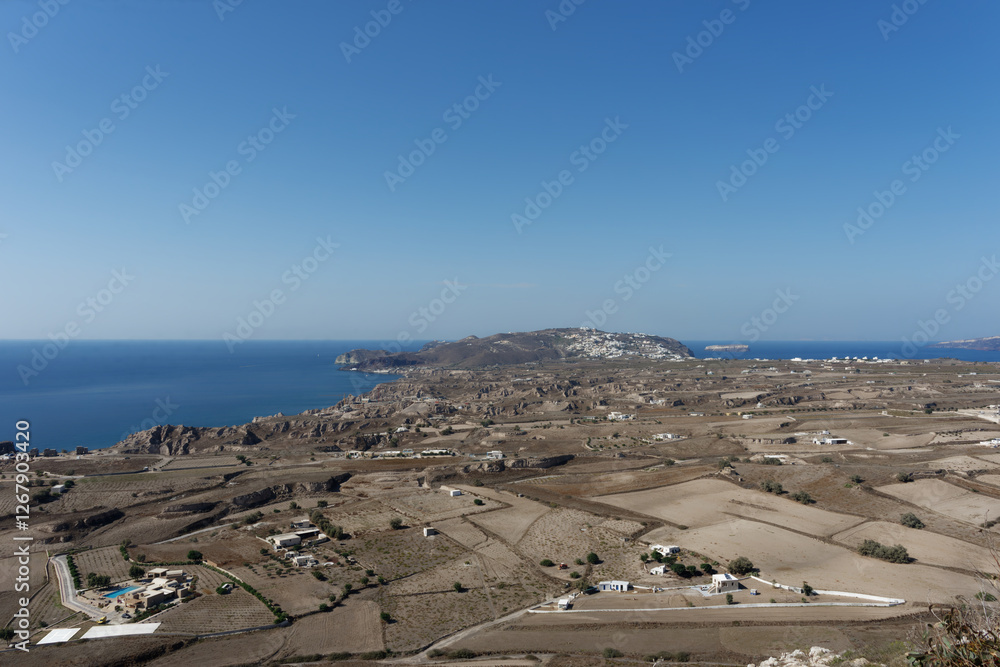 Obraz premium Griechenland - Santorini - Emporio - Aussichtspunkt - Blick nach Akrotiri